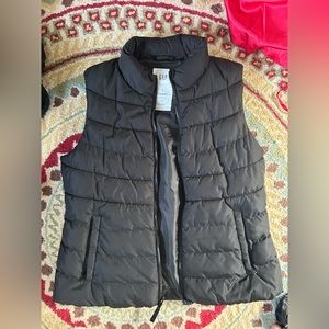 Black puffer vest